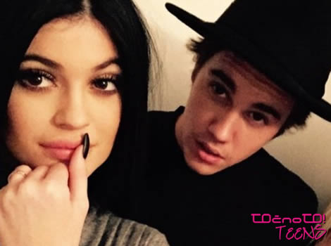 VROČE! Kylie Jenner je cenena afna!