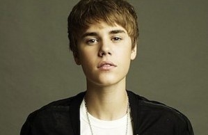 FOTO: Justin Bieber na teh slikah dokazuje, zakaj smo tako nore nanj!