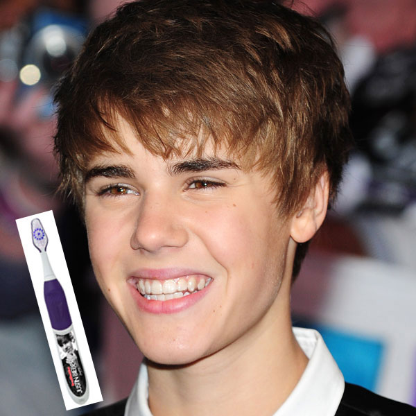 FOTO: Justin Bieber ima sedaj že celo svojo zobno ščetko!