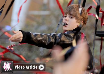 VROČE+VIDEO: Nov videospot Justina Bieberja 'U Smile'!
