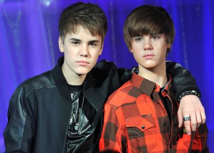 FOTO: Justin Bieber je razkril svojo voščeno lutko!