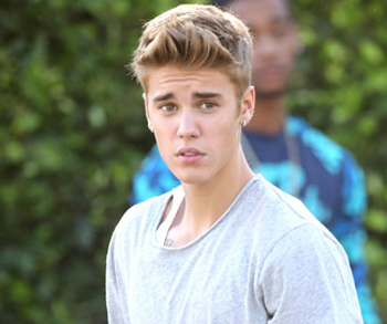 Justin Bieber: Grozi mu deportacija!
