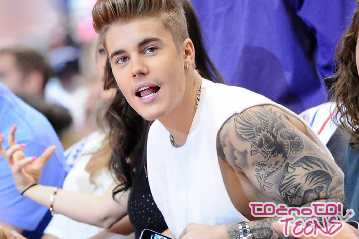 Tako Justin Bieber razvaja svojo mati!