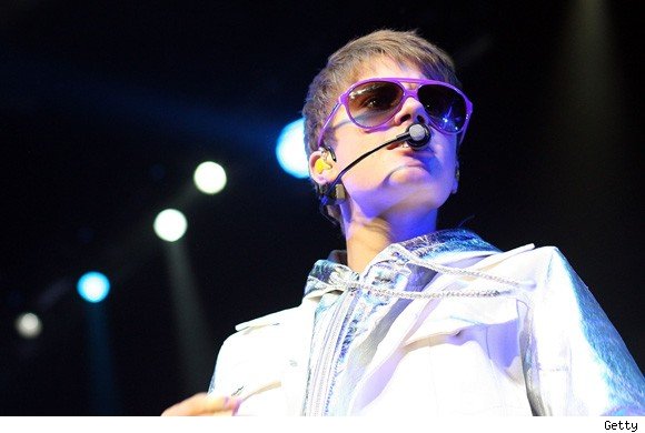 Ubogi Justin Bieber je zbolel!