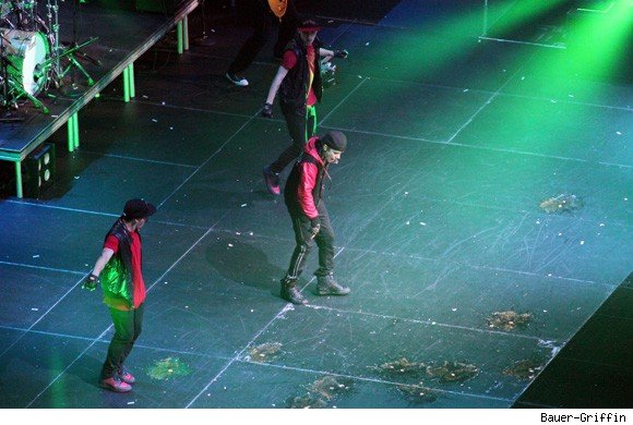 VROČE: Justin Bieber: Fant, ki ga je obmetaval z jajci, je bil aretiran!
