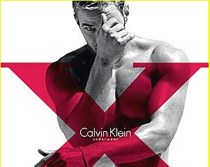 Kellan Lutz v novi seksi reklami