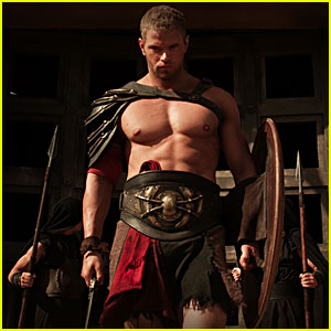 VAU! Kellan Lutz: To pa so mišice!