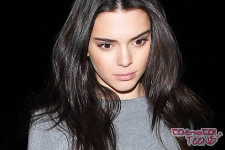 NASILNA! Kendall spregovorila o domnevnem udarcu fotografa!