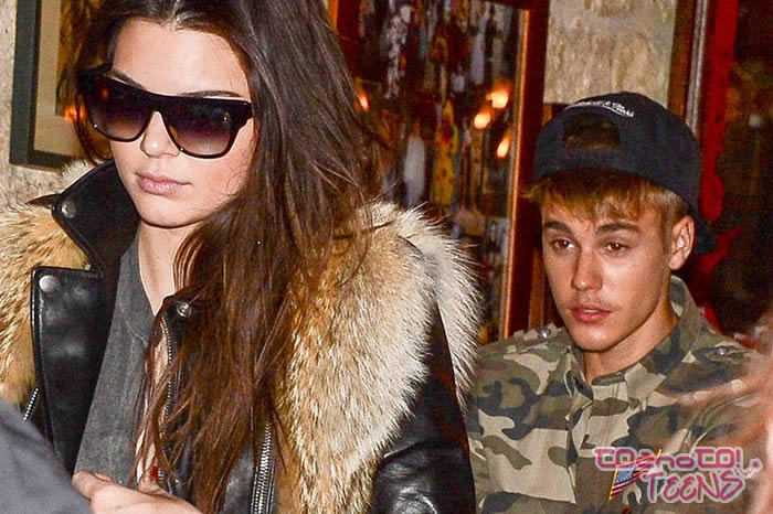 SPET? Kendall z Justinom na večerji v Parizu. Kaj pa Selena?