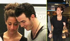 FOTO: Danielle & Kevin Jonas: Po mnogih letih še vedno noro zaljubljena!