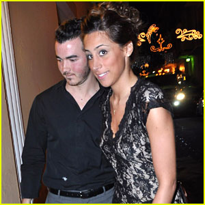 Kevin Jonas: Kavalir do svoje žene Danielle!