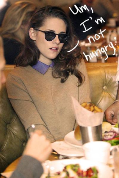 Kristen Stewart se obnaša kot diva: Z očali v restavraciji!