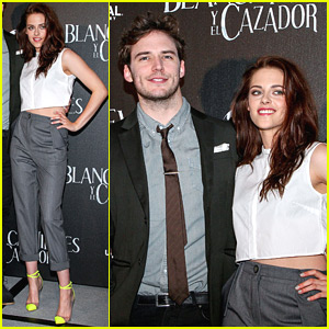 Foto: Kristen Stewart: Modna na premieri v Mehiki!