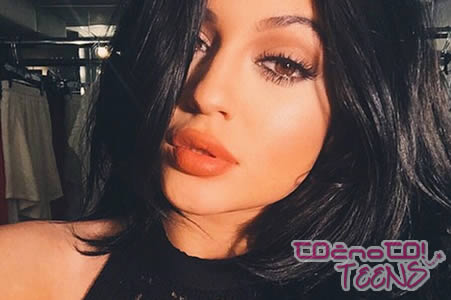 ZANIKA! Kylie Jenner: Ne, ni bila 'zadeta'!