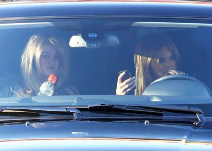 Foto: Tudi Kylie in Kendall Jenner sta postali blondinki!