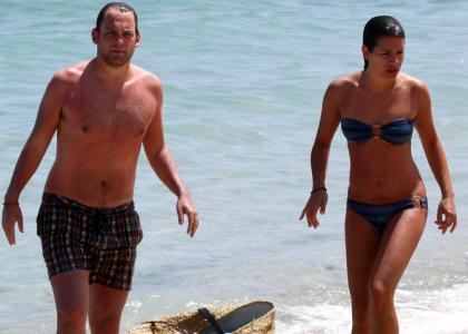 FOTO: Lea Michele se je v bikinkah podala med valove!