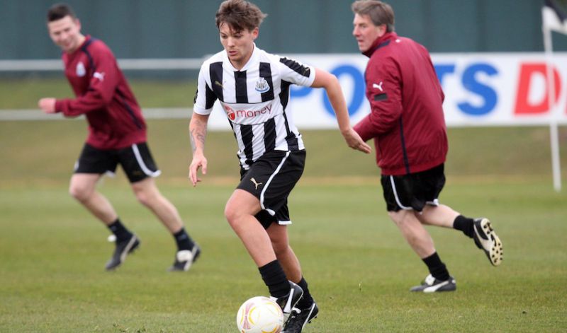 Louis Tomlinson: Vrnil se je na nogometno igrišče!