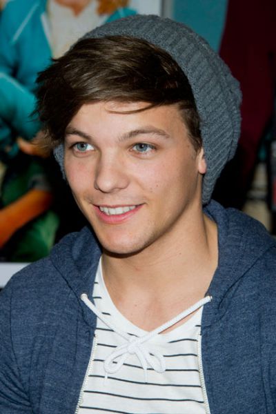 Louis iz 1D: Pred celo šolo je slekel hlače!