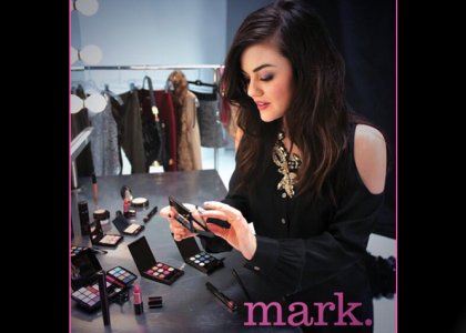 Lucy Hale: Postala je lepotna ambasadorka!