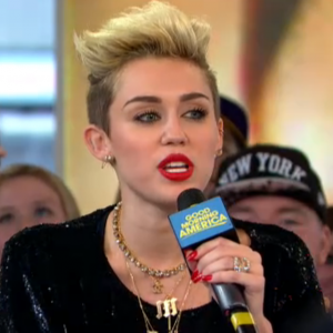 Priznala! Miley Cyrus: Še vedno sem skupaj z Liamom!