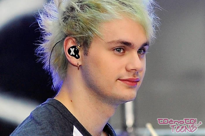 5SOS: Michael Clifford totalno razočaran!