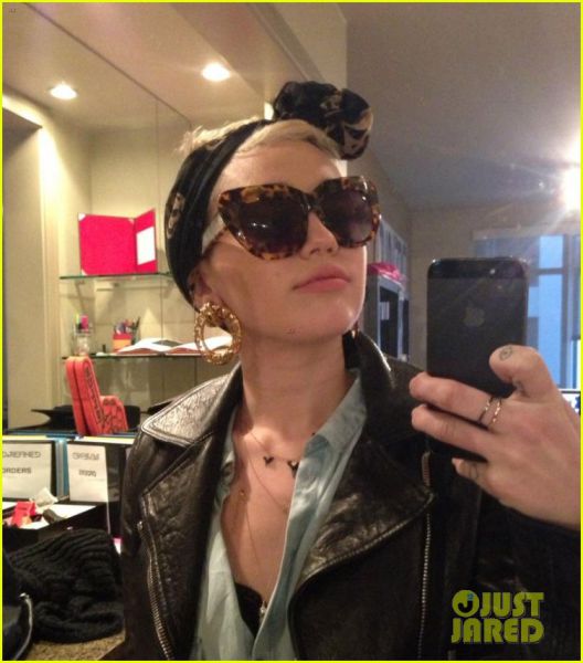 Foto: Miley Cyrus: Modni fotošuting kar preko Instagrama!