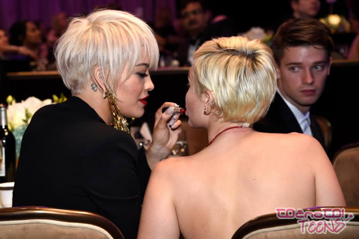 TEŽAVE? Miley zapustila Patricka, ker se je spogledoval s to glasbenico?