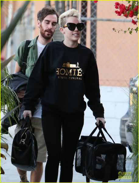 Foto: Miley Cyrus: Od svoje nove psičke se sploh ne loči več!