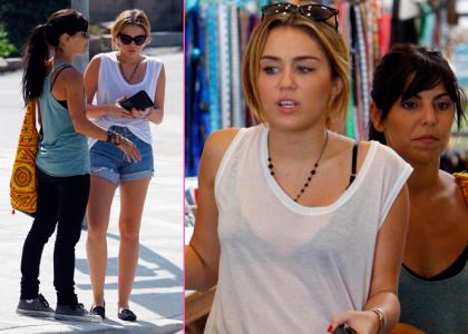 Miley Cyrus: S prozorno majčko izzivala paparace
