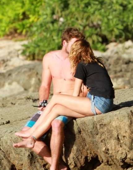 Foto: Miley in Liam: Romantika na Havajih!