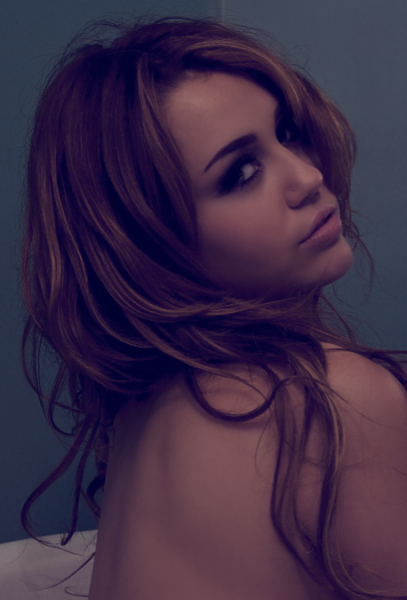 FOTO: Nove turnejske fotografije Miley Cyrus so neverjetno dobre!
