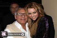 VROČE+VIDEO: Seksi nov videospot Miley Cyrus!
