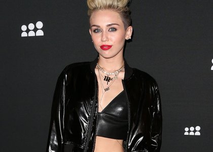 Vroče! Miley Cyrus: Je priznala, da redno kadi travo?