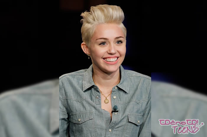 Miley: ''Šele začela sem s tem!''