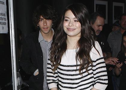 Miranda bo v ženski družbi na '2010 Teen Choise Awards'