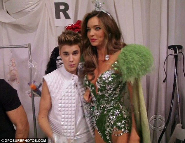 Justin Bieber: Priljubil se je znani lepotici!