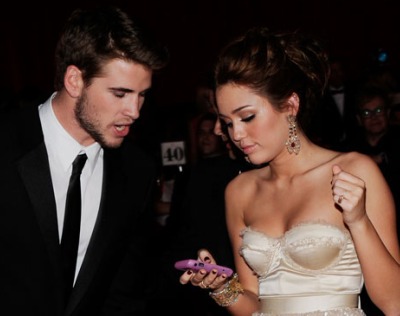 Šok! Miley Cyrus in Liam Hemsworth: Težave v raju?!