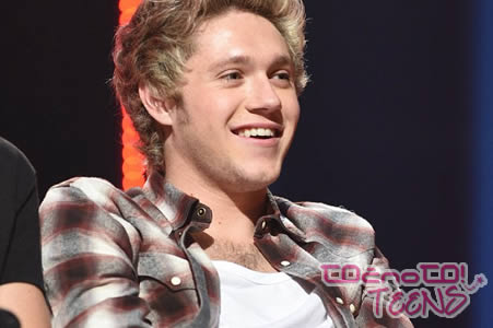 KAJ?! Niall Horan s prvo tetovažo?!