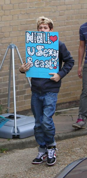 Liam iz 1D: Nialla ne smeš prositi za nasvet o dekletih!