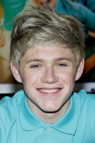 Niall iz 1D: Snel bo zobni aparat!