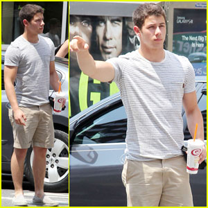Nick Jonas: Pridružil se je Instagramu!