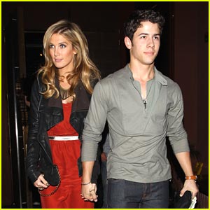 Foto: Nick Jonas in Delta Goodrem: Golobčka ujeta na večerji