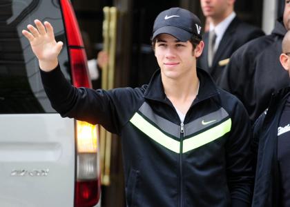Foto: Nick Jonas uživa na svoji turneji z The Administration