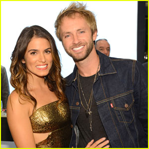 Nikki Reed: Skupaj z možem vključena na soundtrack Jutranje zarje!