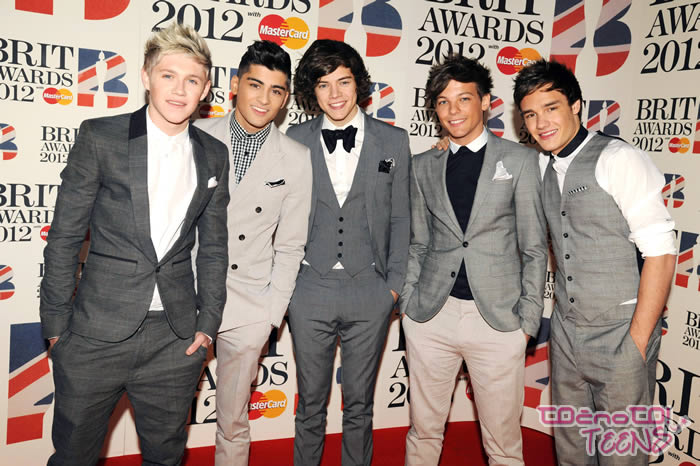 ONE DIRECTION: Nevesta prejela domiselno darilo!