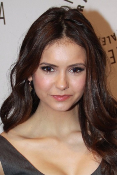 Nina Dobrev: Razkriva, kako bo Elena postala vampirka!