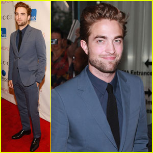 Vroče! Robert Pattinson prvič po škandalu v javnosti!
