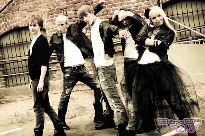 OPA! R5 imajo videospot za pesem Smile!
