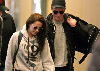 Foto: Robsten skupaj na letališču, Jutranja zarja je končana!