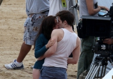 Čudno! Robsten sta skupaj, a jima je bilo težko snemati seks scene!